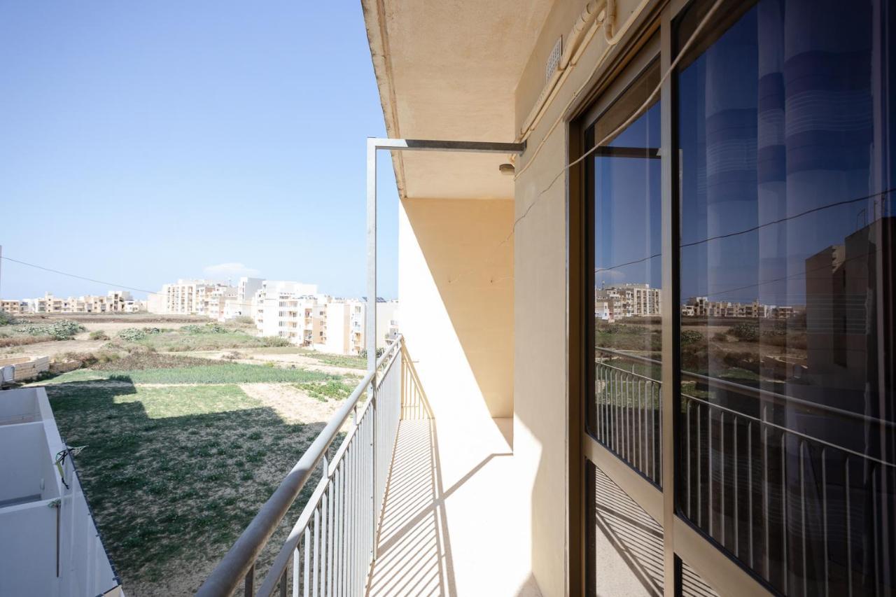 Marsalforn Apartment マルサルフォーン エクステリア 写真